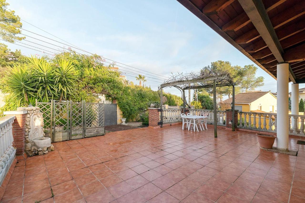Вилла Casa Xixella A 15 Min De Sitges Оливелья Экстерьер фото